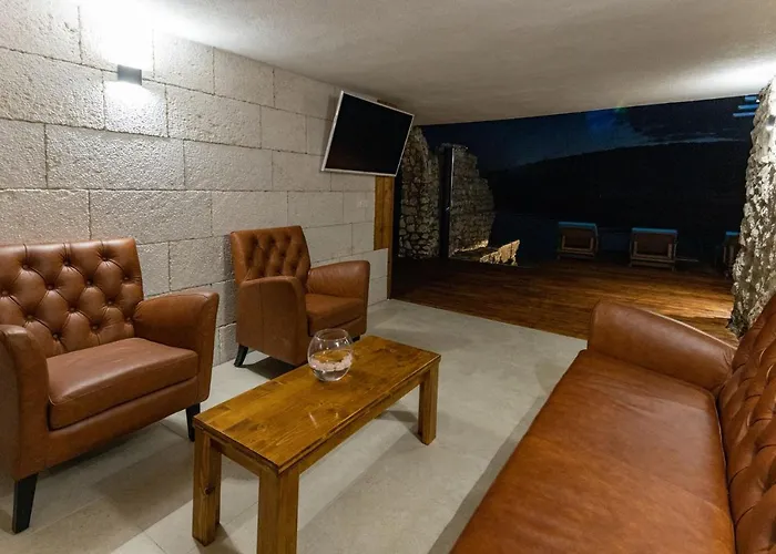 Otus Zadarvillas * Пашман
