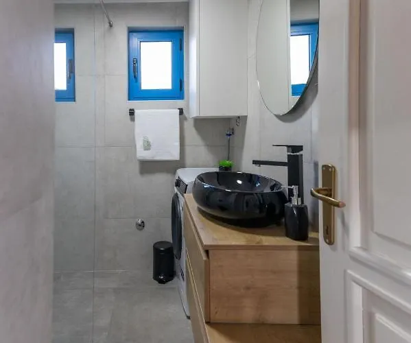 Otus Zadarvillas