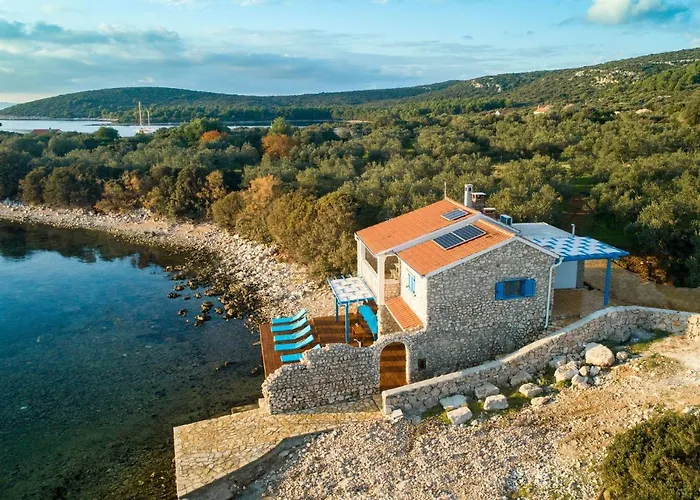 Otus Zadarvillas *